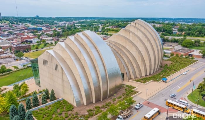 KAUFFMAN CENTER FOR THE PERFORMING ARTS.