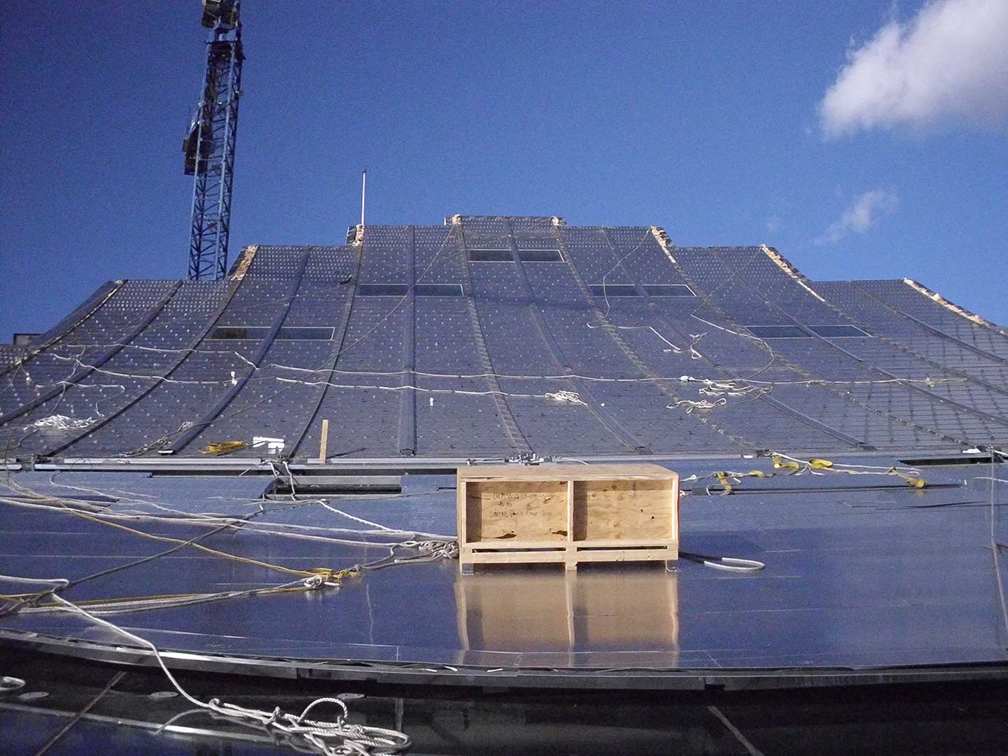 Field operators install the ZEPPS™ Panels on the South roof of Kauffman Center