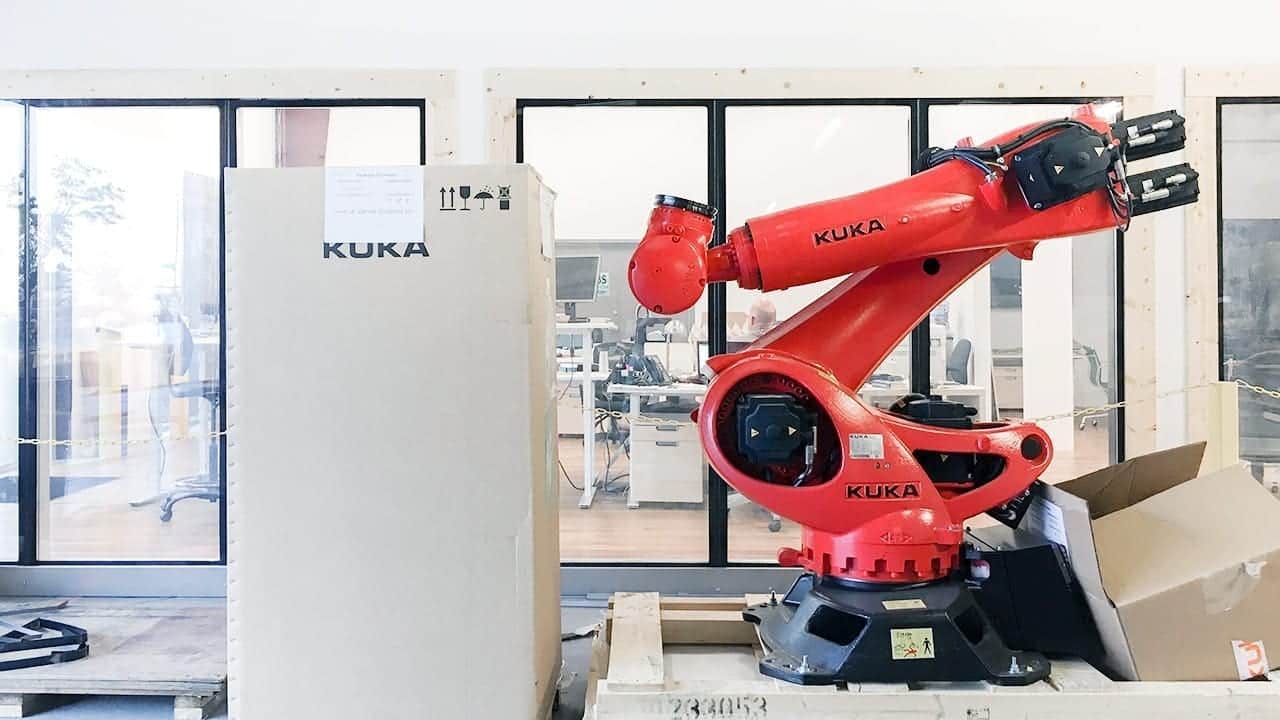 Ruby, a Kuka robot, resides in the Zahner R&D Shop.