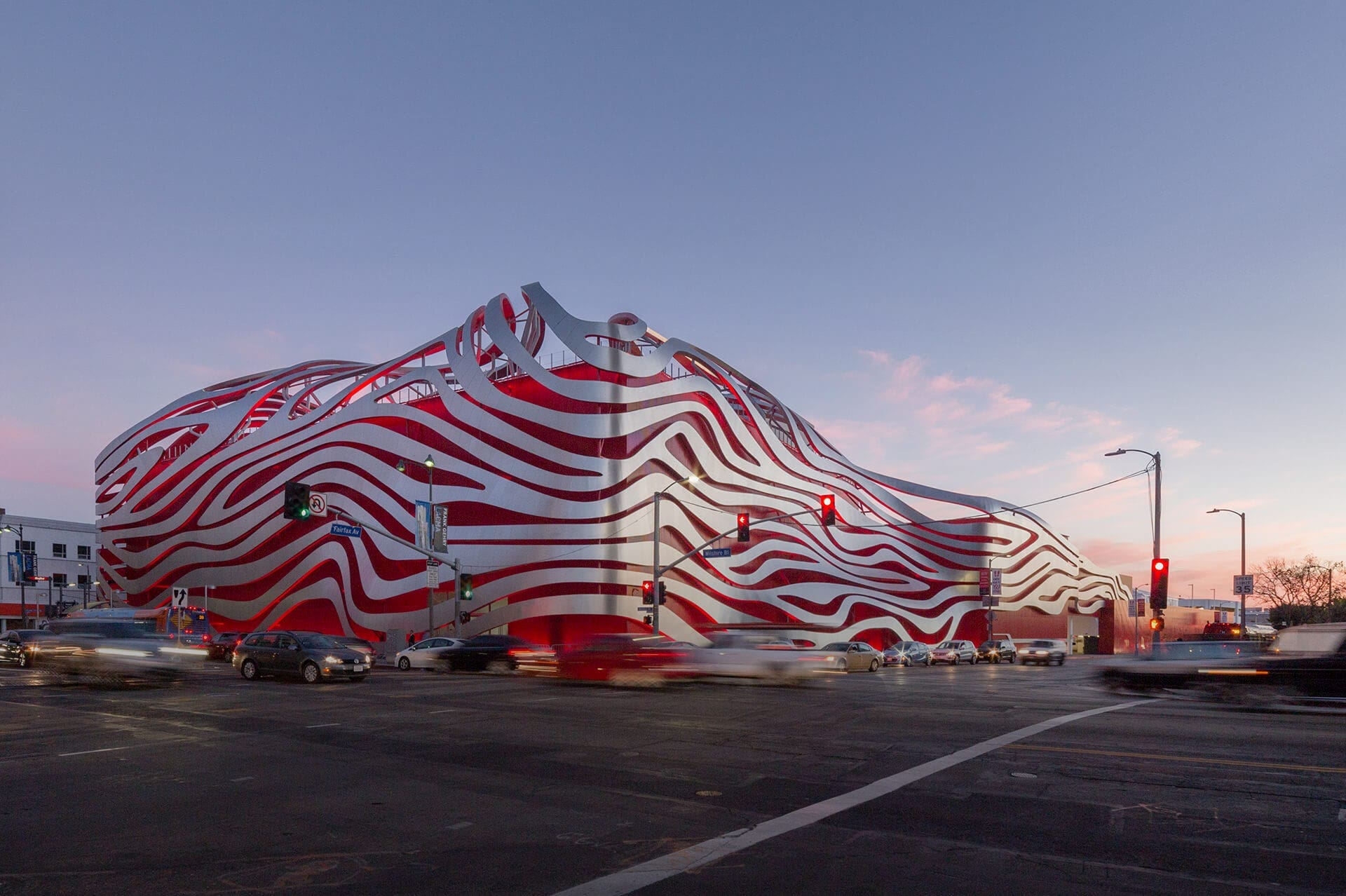 Design development for the Petersen Automotive Museum began in 2012. Principal Trent Tesch knew that the complex shapes would be best defined under a Design Assist contract with Zahner.