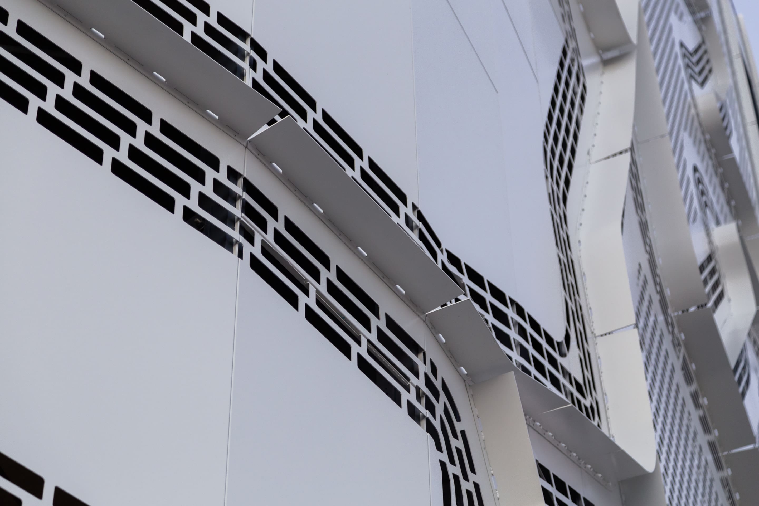 wynwood-garage-arko-3417 Final installation of Zahner panels