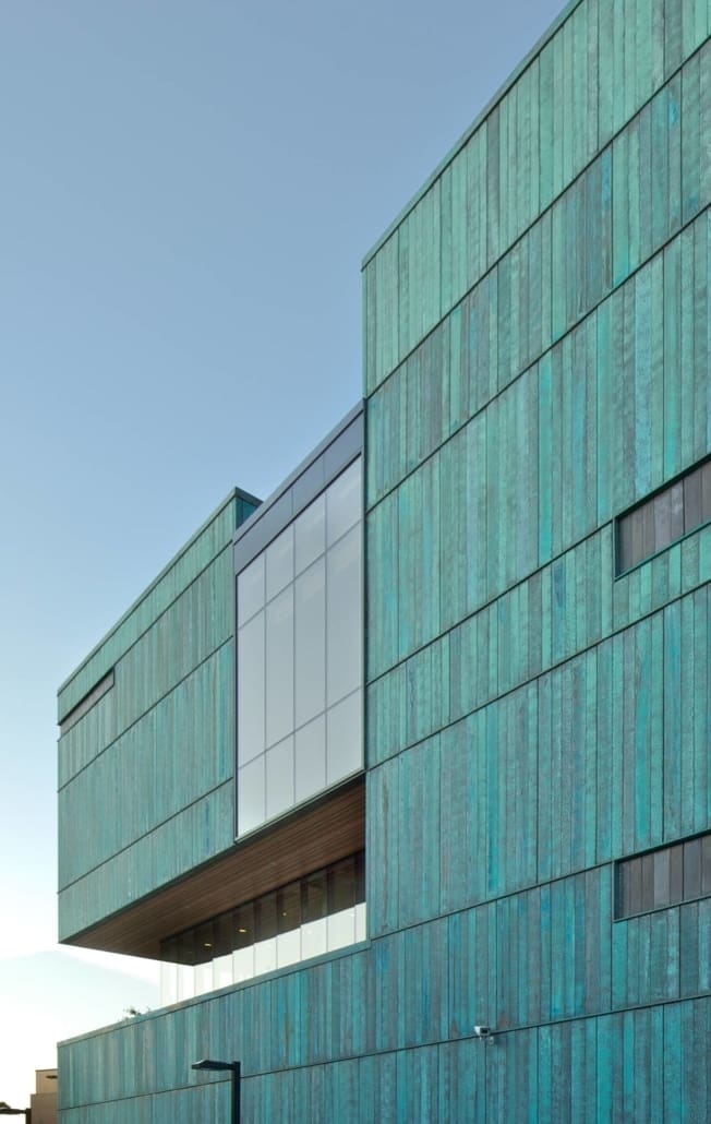 The Instructional Centre at The University of Toronto at Mississauga features Zahner's Star Blue pre-patinated copper surface.