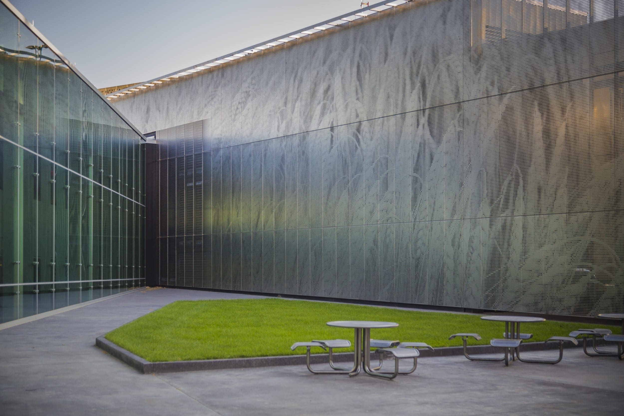 PHOTO © A. ZAHNER COMPANY.